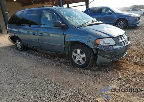 2005 Dodge Grand Caravan Sxt z USA, uszkodzony, nr VIN 2D4GP44L75R531850